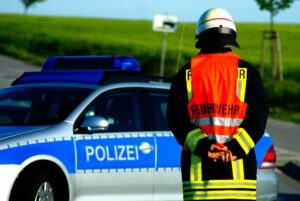 Wie lange müssen Autofahrer nach einem Unfall auf die Polizei warten?